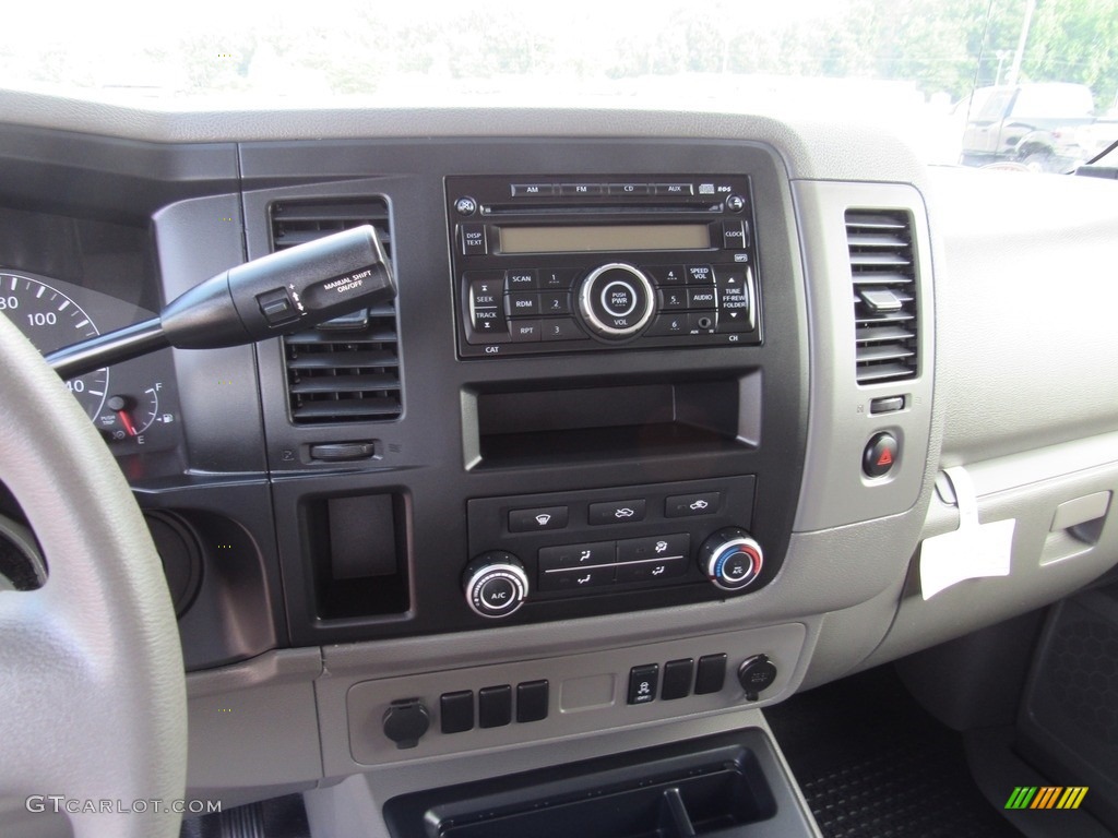 2017 Nissan NV 1500 Cargo Controls Photo #138861597
