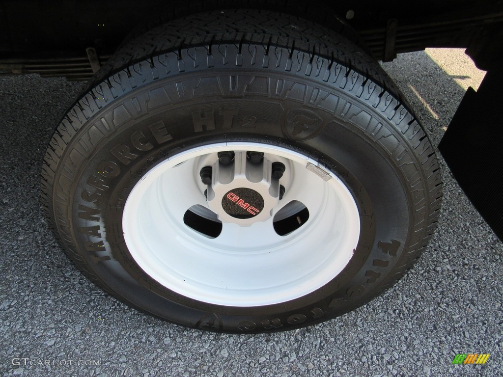 2015 GMC Savana Cutaway 3500 Commercial Moving Truck Wheel Photo #138863178