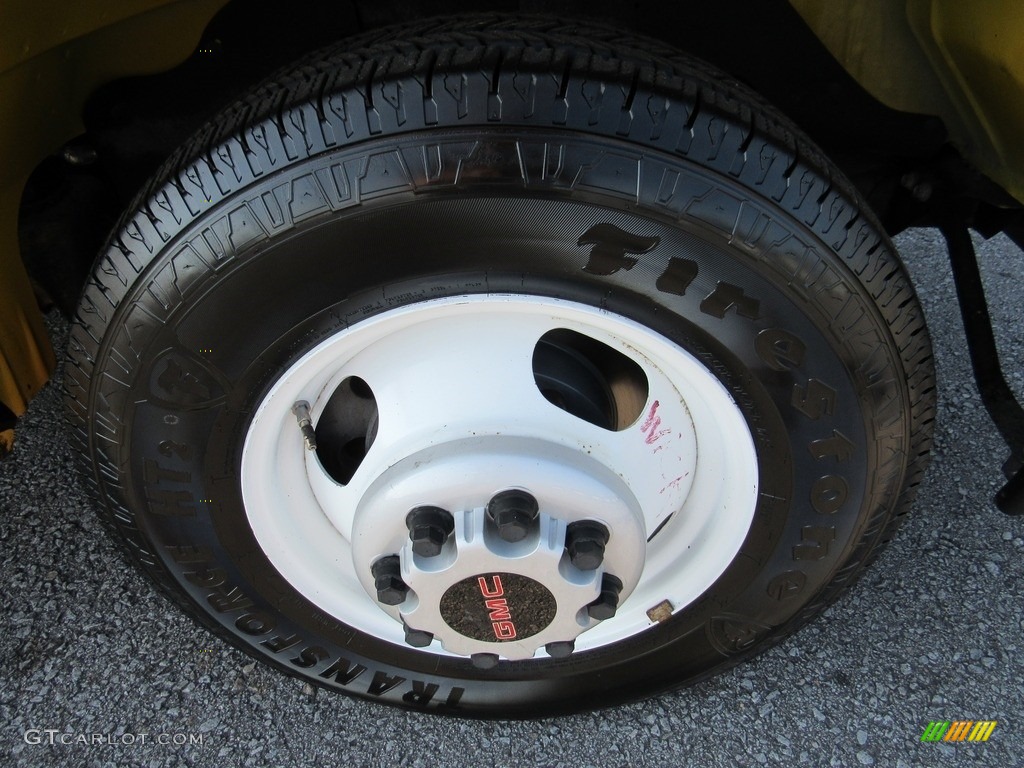 2015 GMC Savana Cutaway 3500 Commercial Moving Truck Wheel Photos