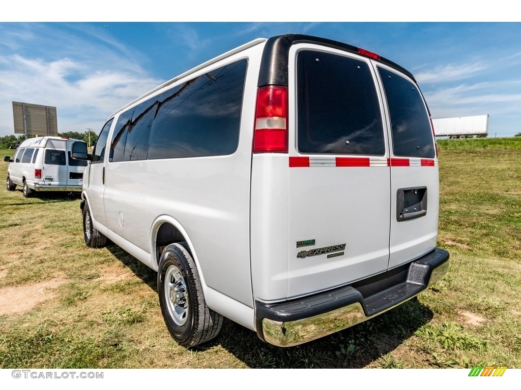 2011 Express LT 3500 Passenger Van - Summit White / Neutral photo #12