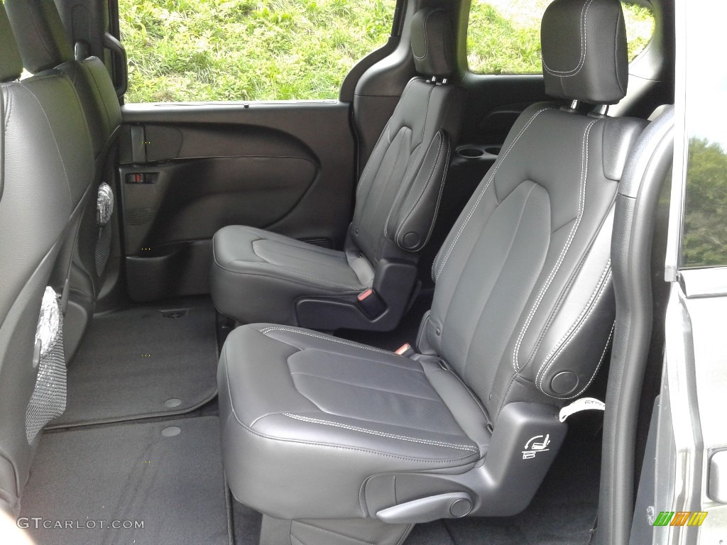 2020 Chrysler Pacifica Touring L Rear Seat Photo #138877940