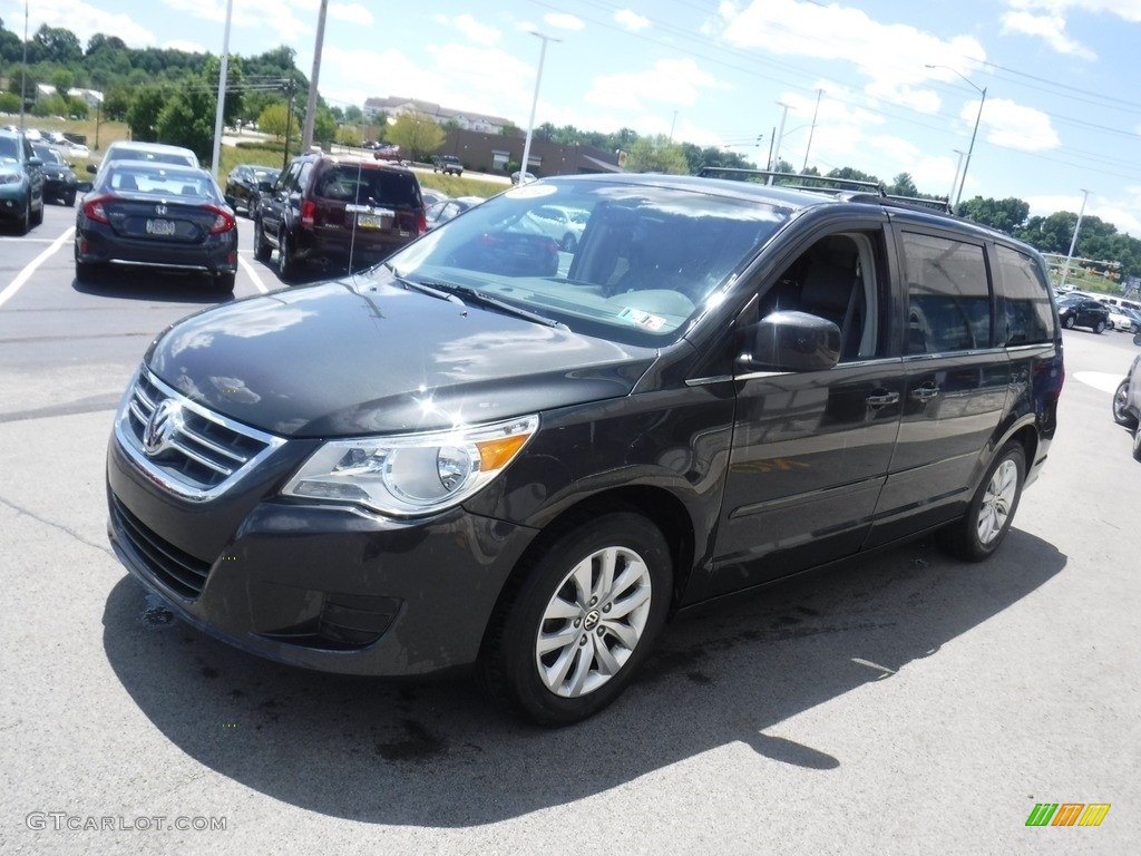 2012 Routan SE - Twilight Gray Metallic / Aero Gray photo #6