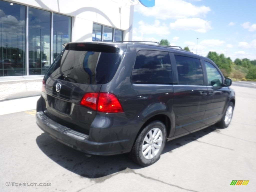 2012 Routan SE - Twilight Gray Metallic / Aero Gray photo #8
