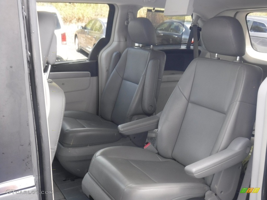 2012 Routan SE - Twilight Gray Metallic / Aero Gray photo #22