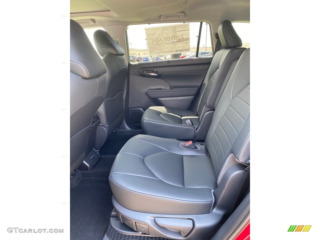 2020 Toyota Highlander Hybrid XLE AWD Rear Seat Photo #138884690