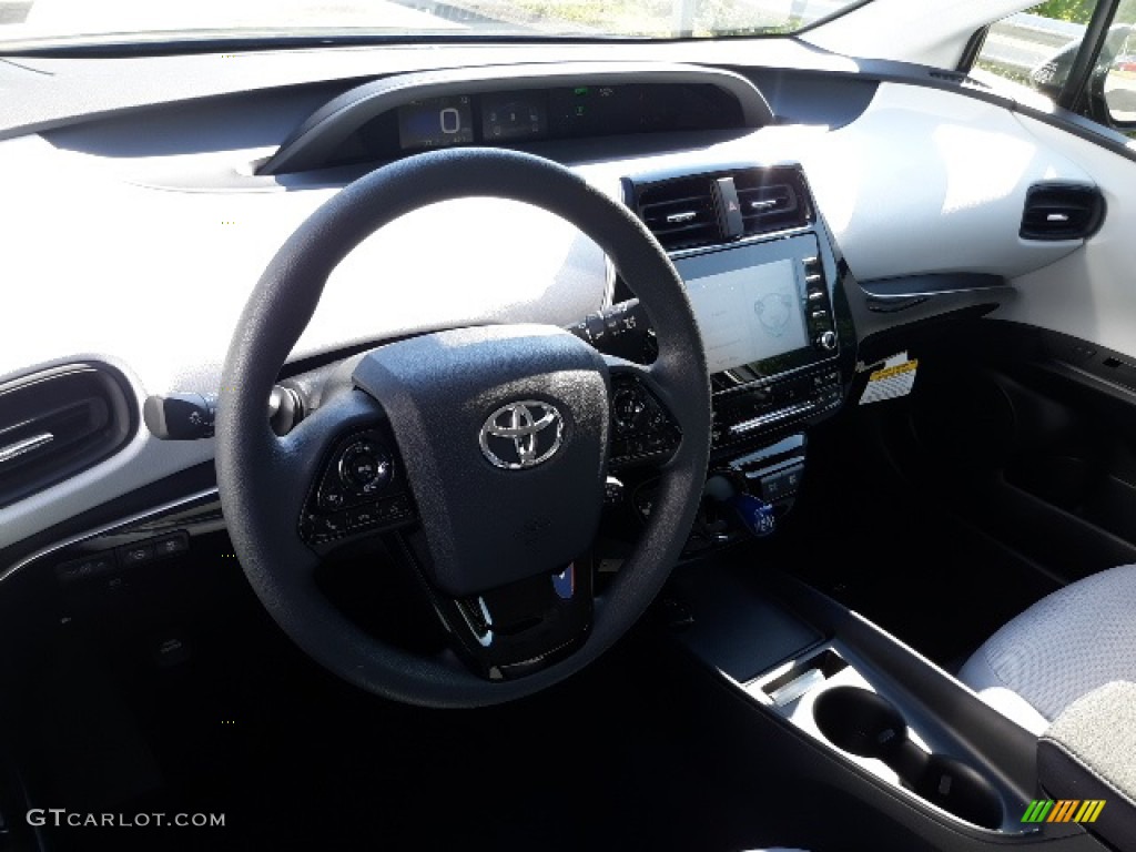 2020 Prius LE - Magnetic Gray Metallic / Moonstone photo #3