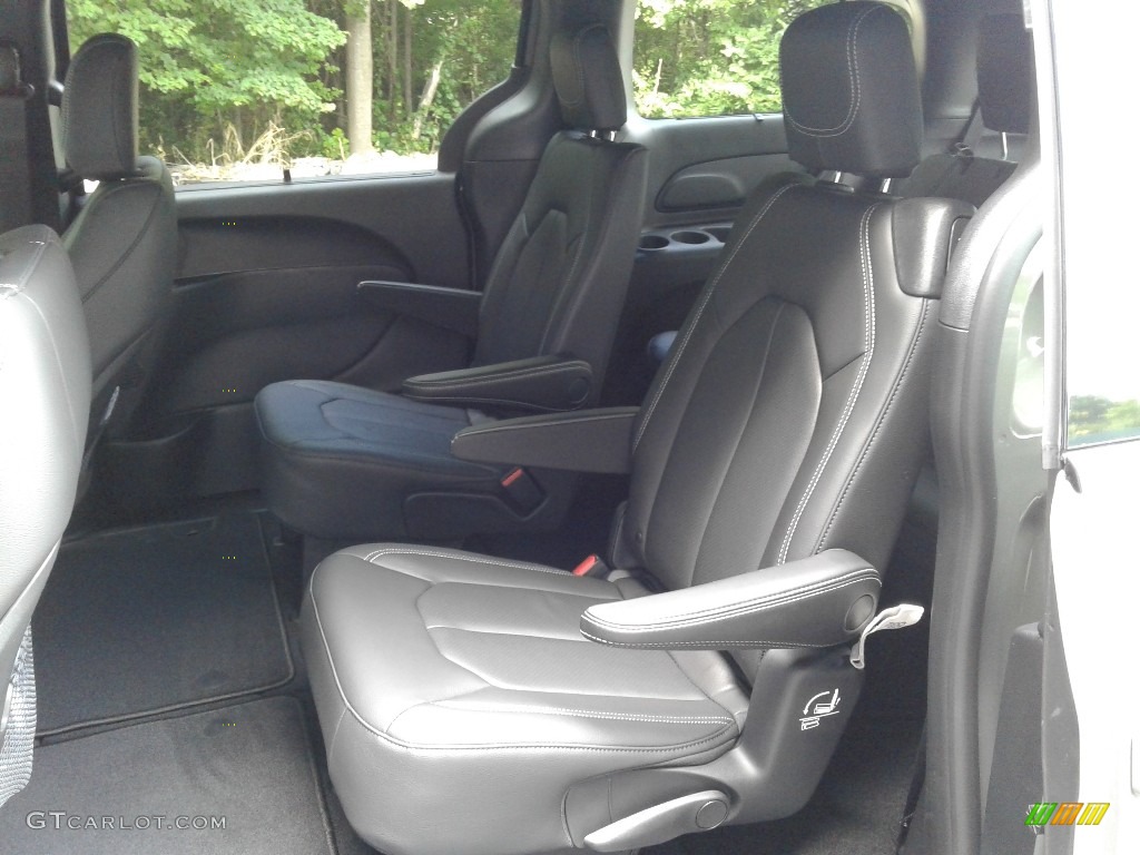 2020 Chrysler Pacifica Touring L Rear Seat Photo #138887051