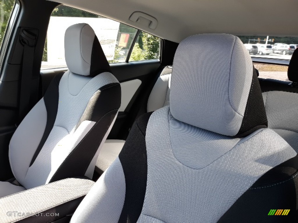 2020 Prius LE - Magnetic Gray Metallic / Moonstone photo #19