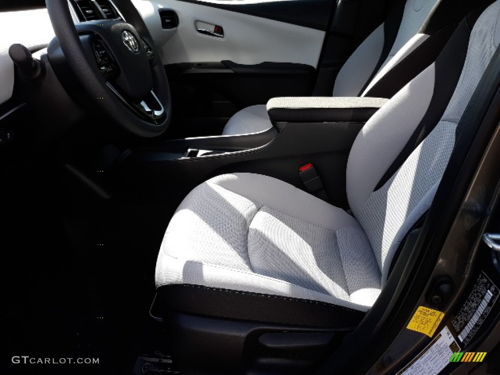 2020 Prius LE - Magnetic Gray Metallic / Moonstone photo #20