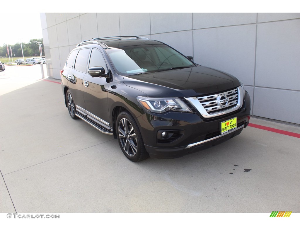 2017 Pathfinder Platinum - Magnetic Black / Charcoal photo #2