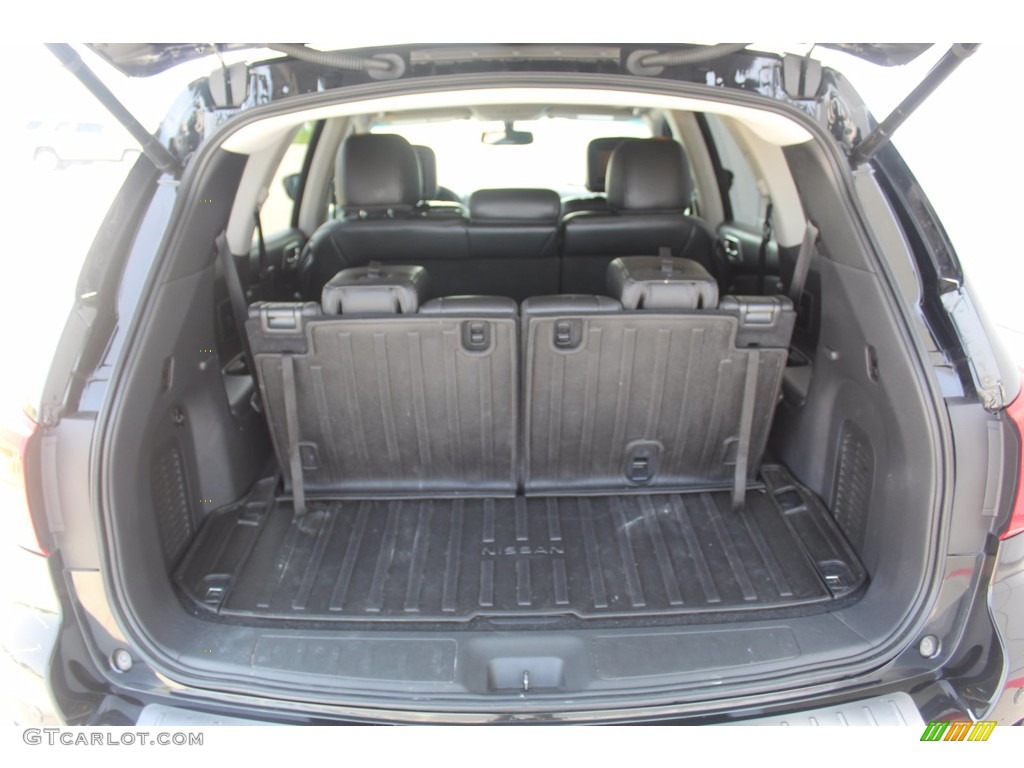 2017 Pathfinder Platinum - Magnetic Black / Charcoal photo #23