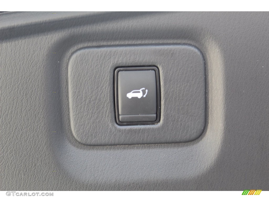 2017 Pathfinder Platinum - Magnetic Black / Charcoal photo #24