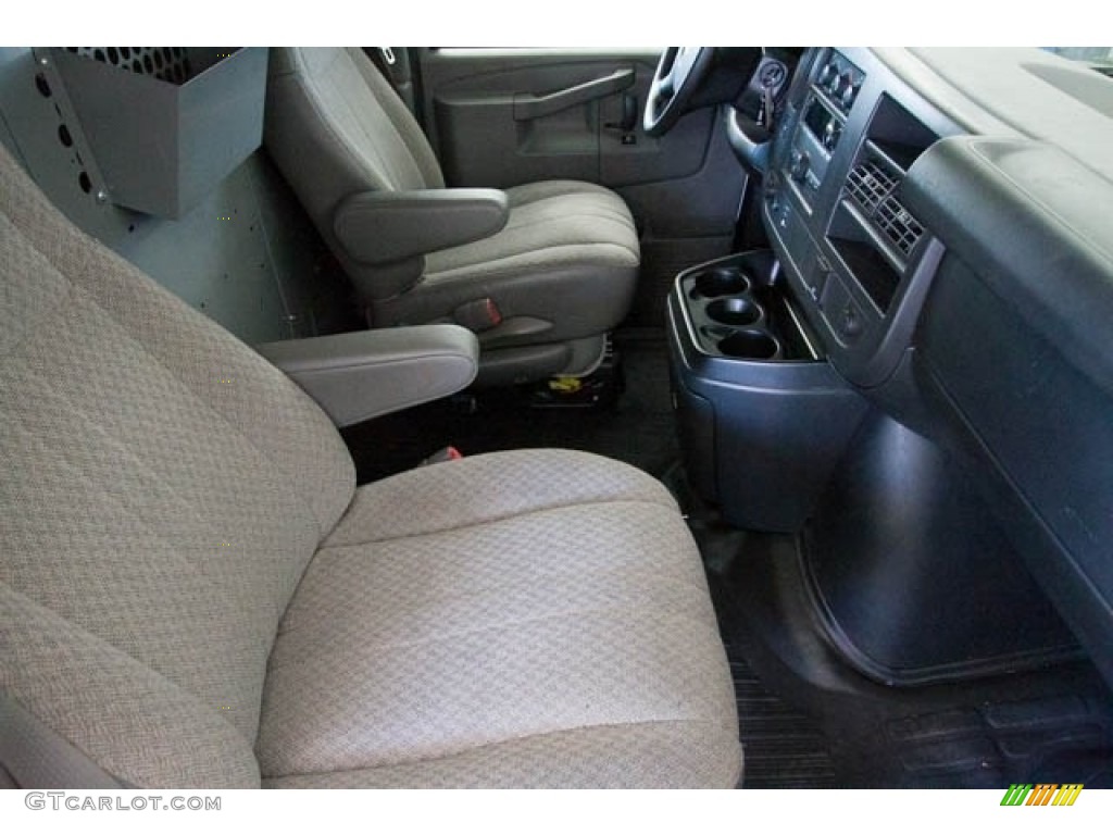 Medium Pewter Interior 2016 GMC Savana Van 2500 Cargo Photo #138891641