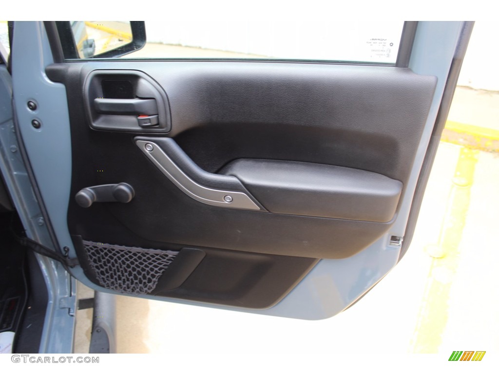 2015 Wrangler Unlimited Sport 4x4 - Anvil / Black photo #24