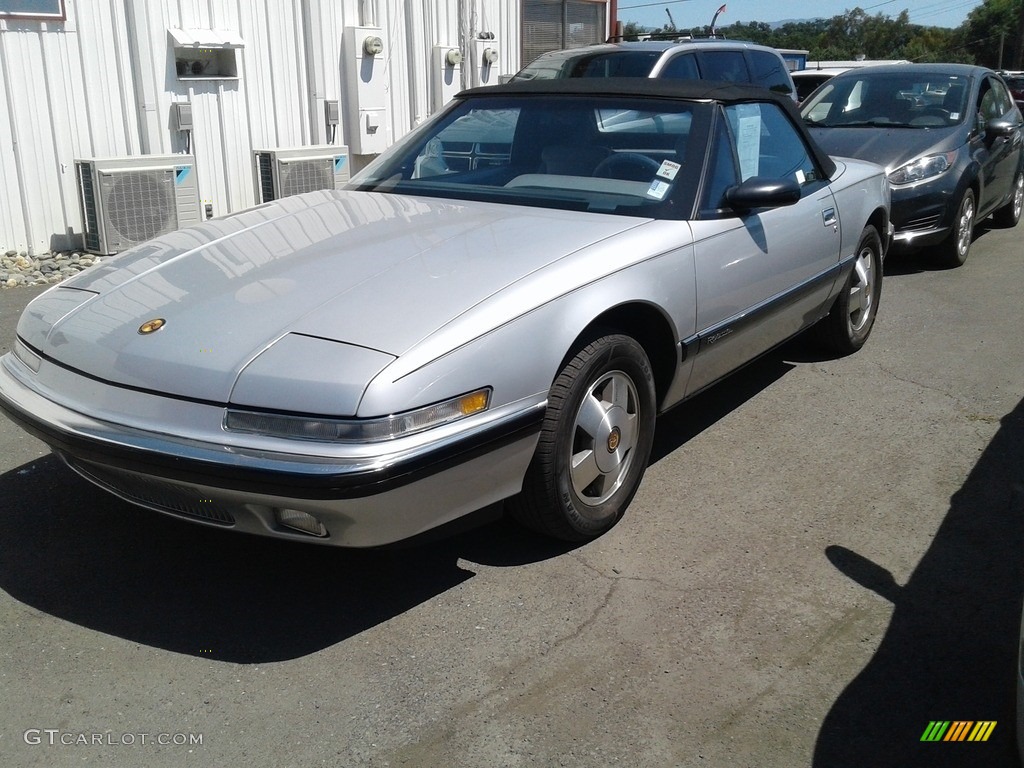 1990 Reatta Convertible - Silver / Gray photo #2