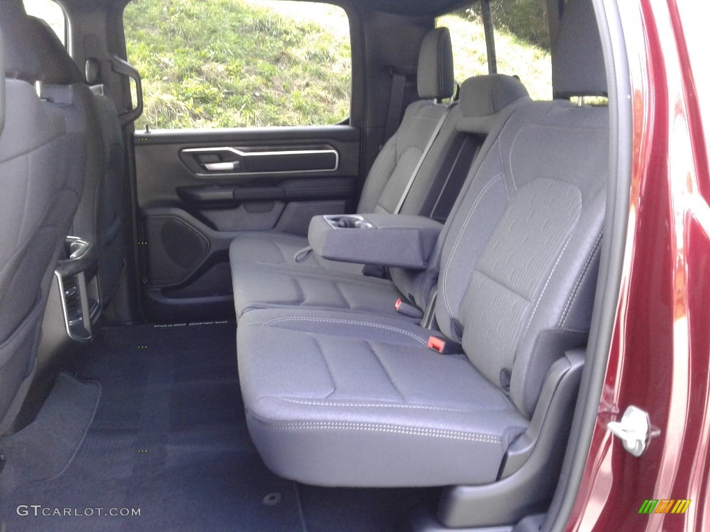 2020 1500 Big Horn Crew Cab 4x4 - Delmonico Red Pearl / Black photo #14