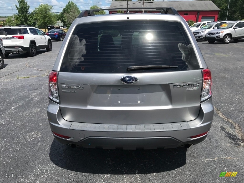 2011 Forester 2.5 X - Spark Silver Metallic / Platinum photo #7
