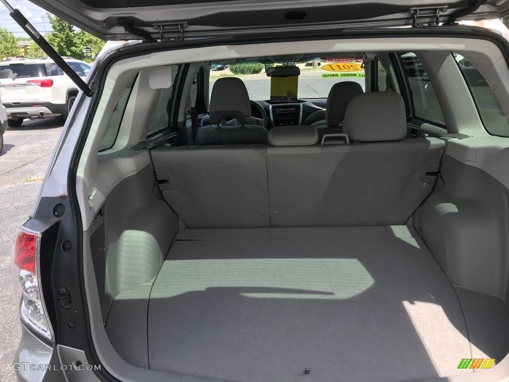 2011 Forester 2.5 X - Spark Silver Metallic / Platinum photo #8