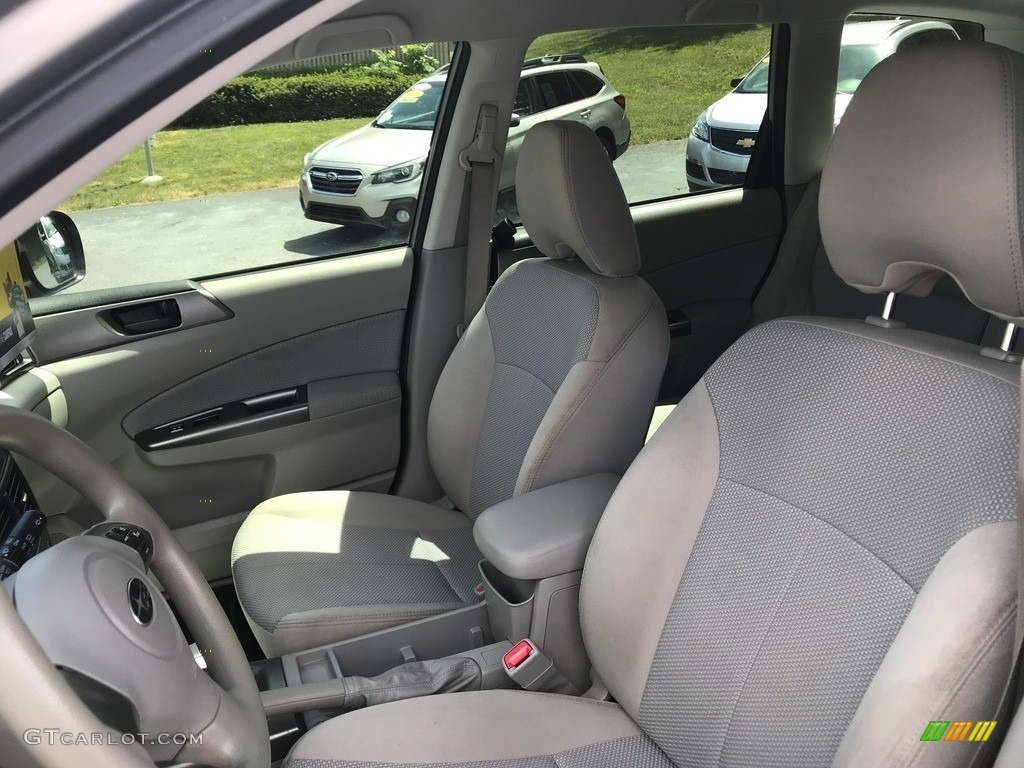 2011 Forester 2.5 X - Spark Silver Metallic / Platinum photo #12
