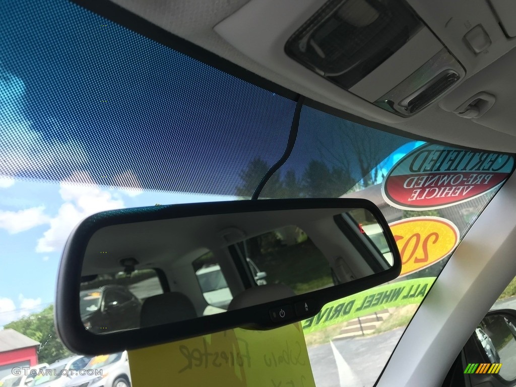 2011 Forester 2.5 X - Spark Silver Metallic / Platinum photo #20