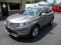 2017 Luxe Metallic Lincoln MKC Select AWD  photo #2