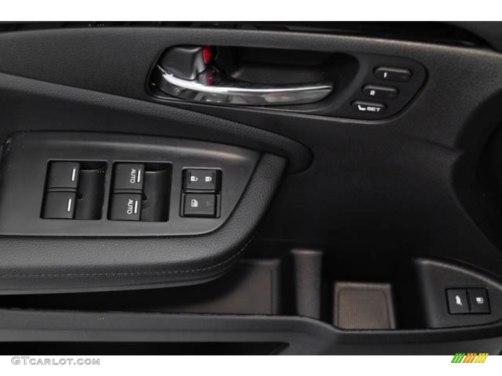 2021 Honda Pilot Touring Controls Photos