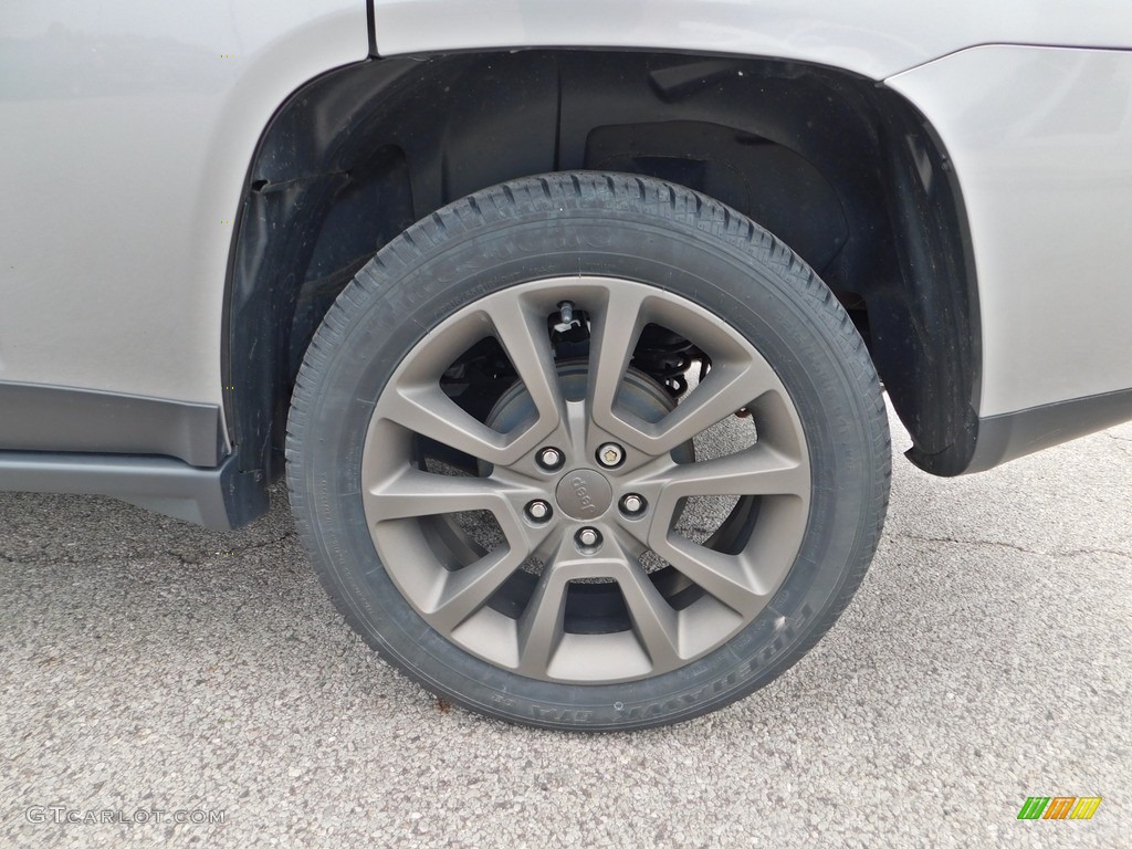 2017 Jeep Compass 75th Anniversary Edition Wheel Photos