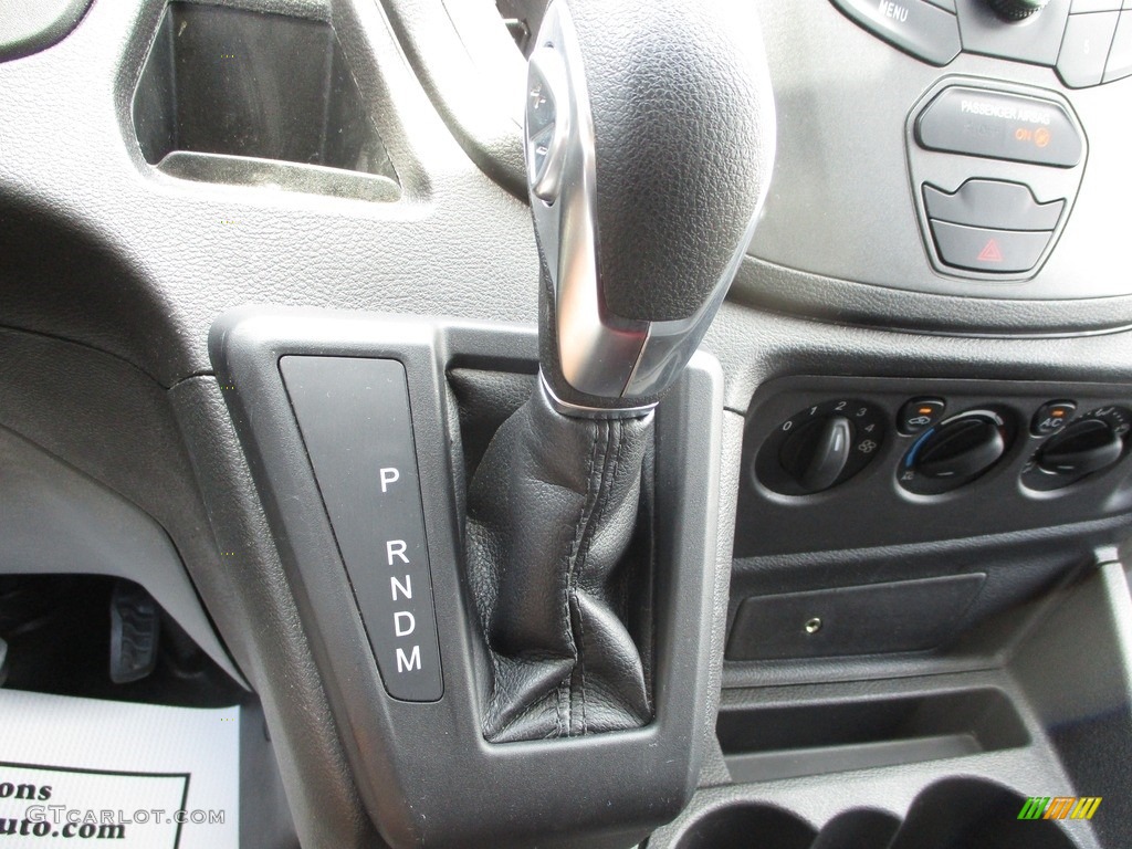 2019 Transit Van 250 LR Regular - Oxford White / Charcoal black photo #17