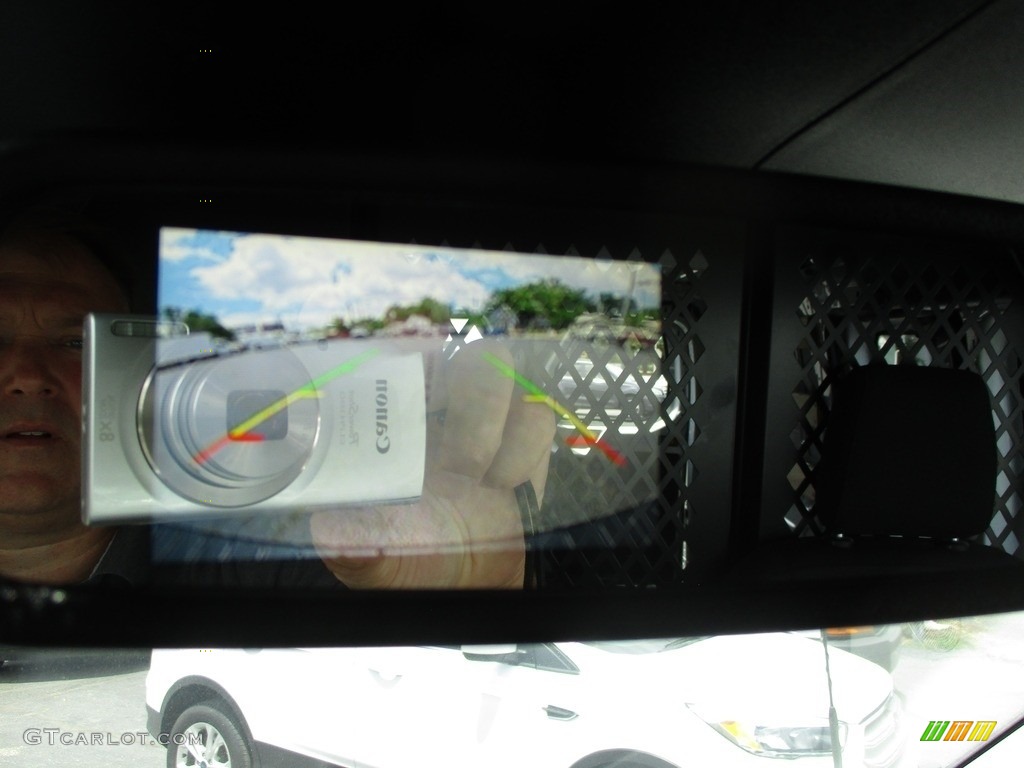 2019 Transit Van 250 LR Regular - Oxford White / Charcoal black photo #19