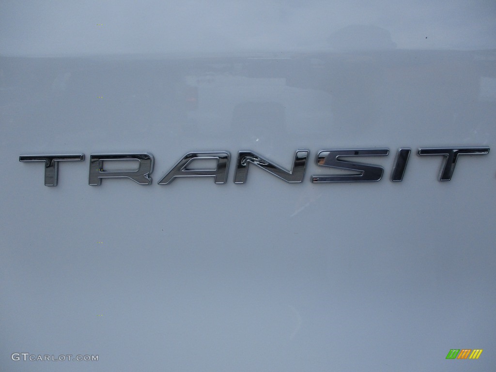 2019 Transit Van 250 LR Regular - Oxford White / Charcoal black photo #27