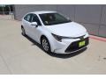 Front 3/4 View of 2021 Corolla LE