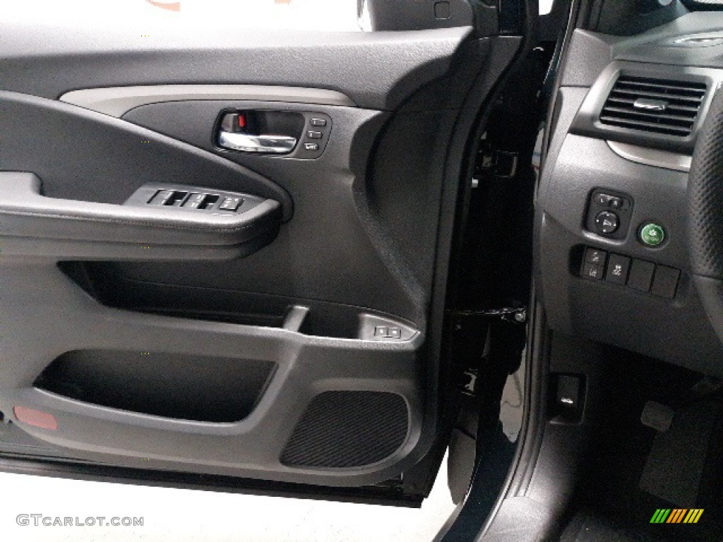 2020 Passport EX-L AWD - Black Forest Pearl / Gray photo #8