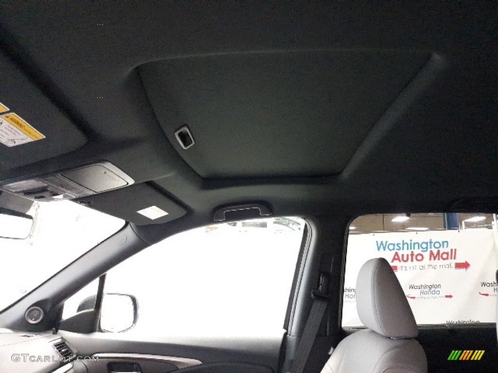 2020 Passport EX-L AWD - Black Forest Pearl / Gray photo #20