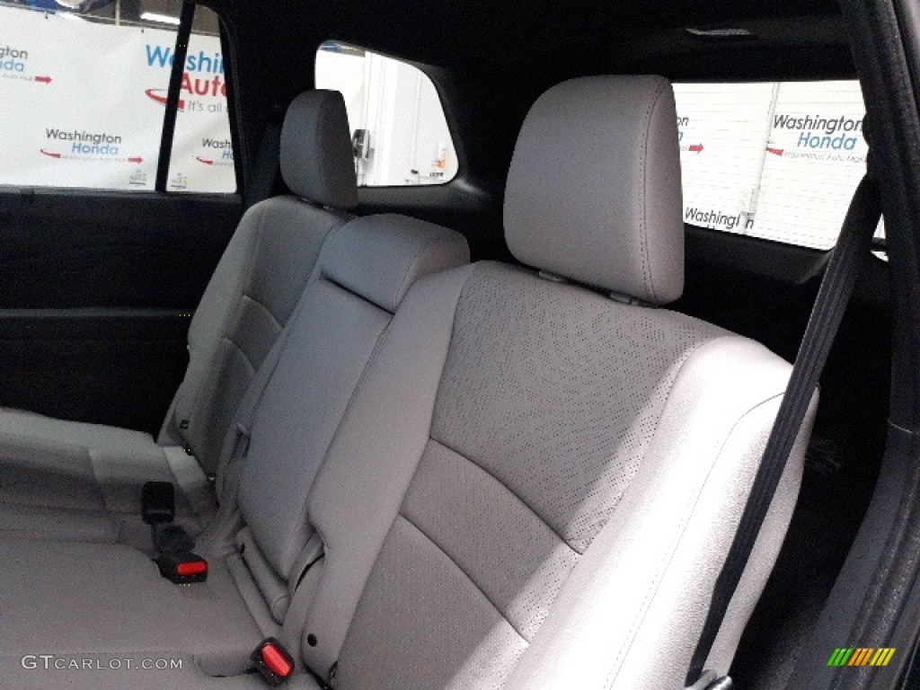 2020 Passport EX-L AWD - Black Forest Pearl / Gray photo #25