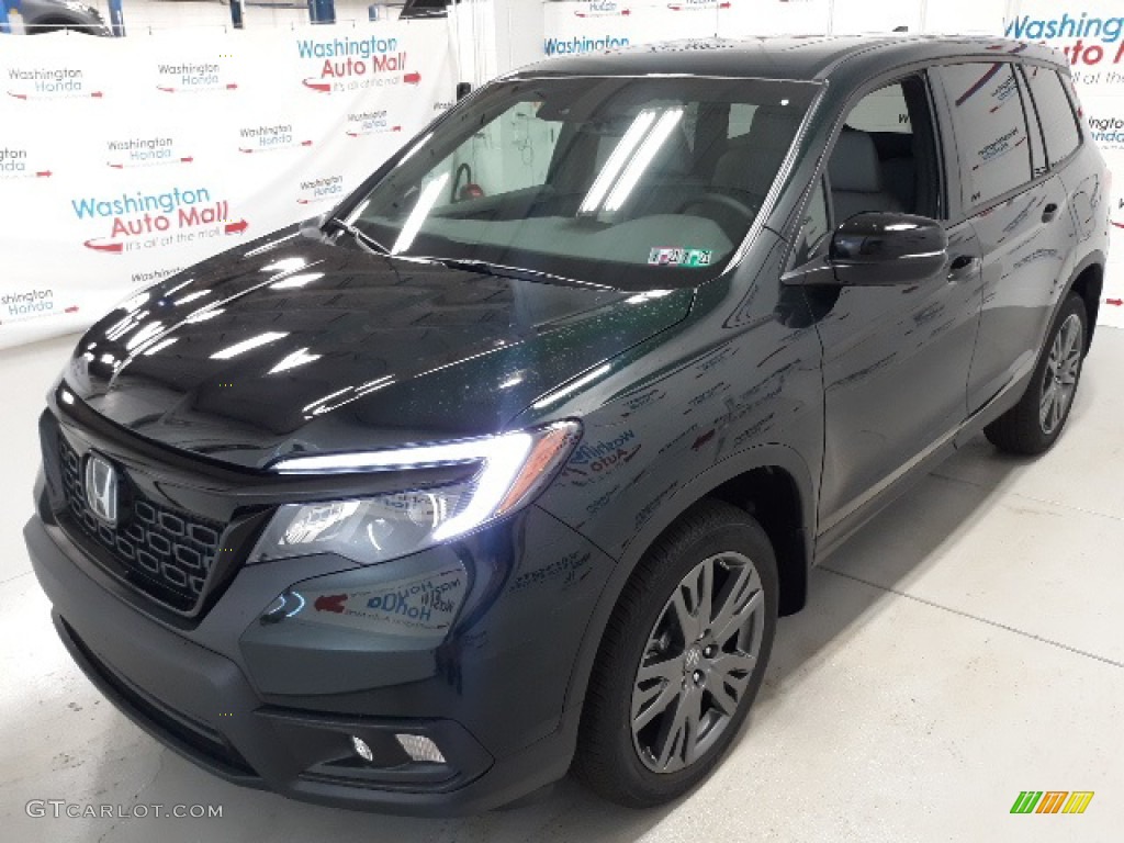 2020 Passport EX-L AWD - Black Forest Pearl / Gray photo #28
