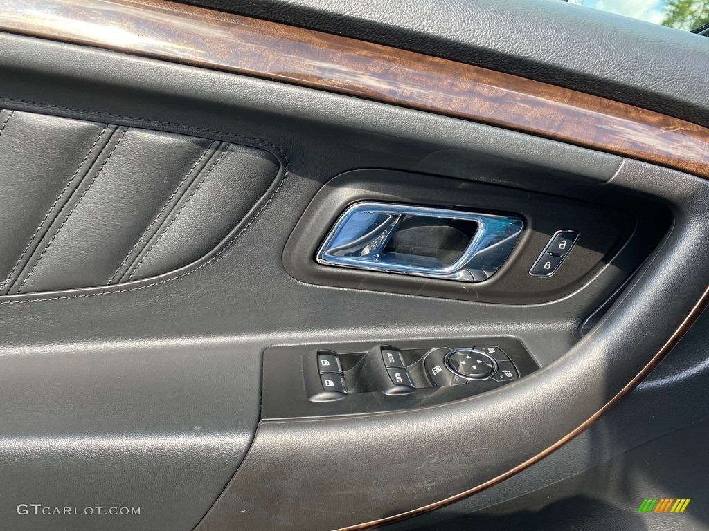 2016 Taurus Limited - Magnetic / Charcoal Black photo #14