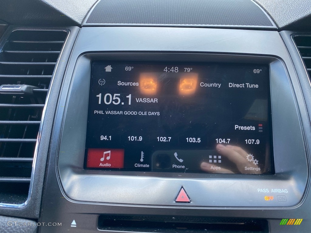 2016 Taurus Limited - Magnetic / Charcoal Black photo #25