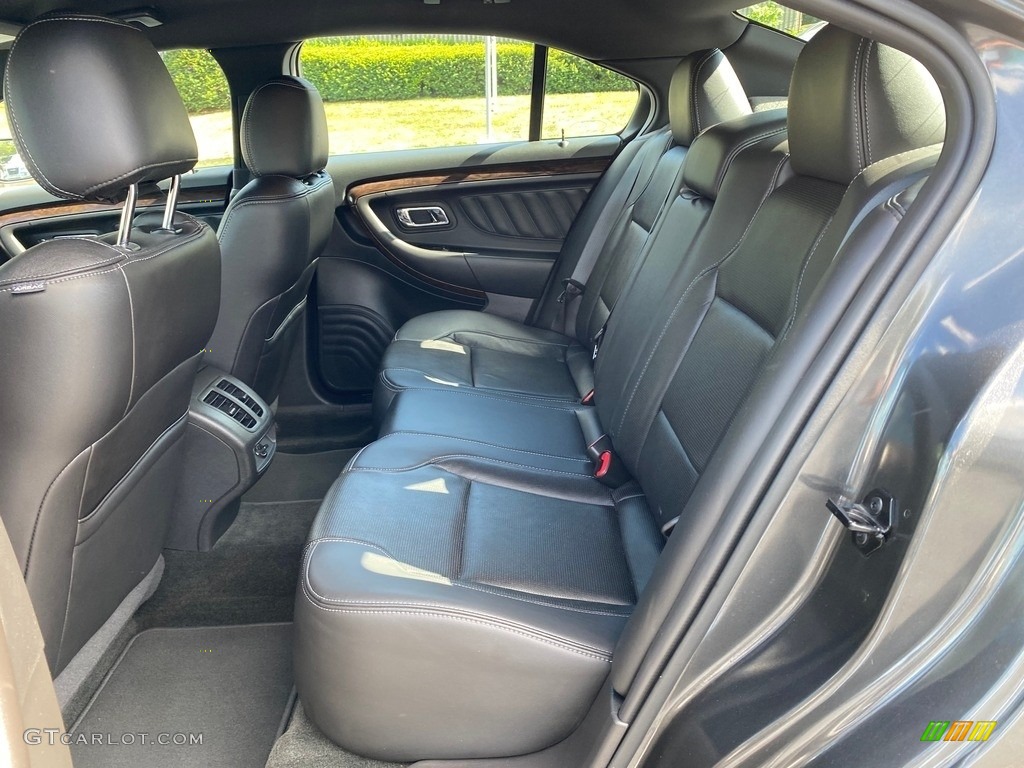 2016 Taurus Limited - Magnetic / Charcoal Black photo #41