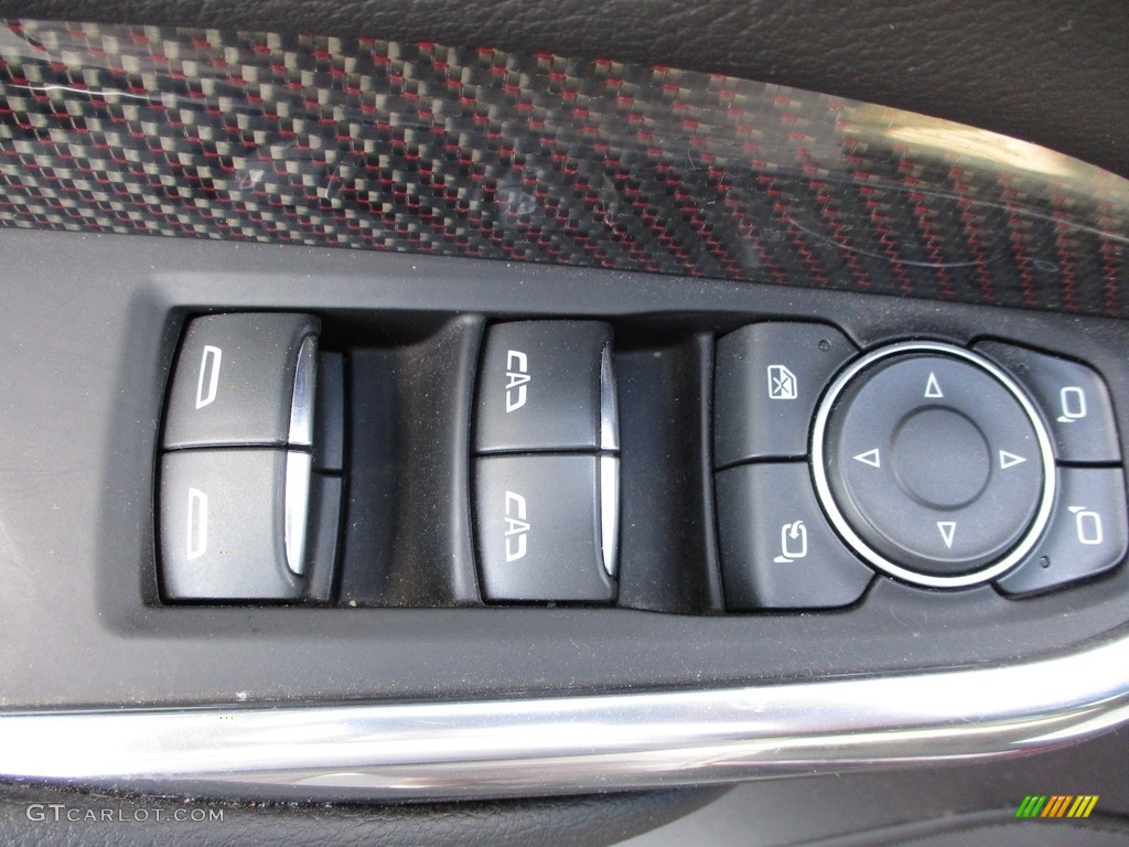 2019 Cadillac XT4 Sport Controls Photo #138909941