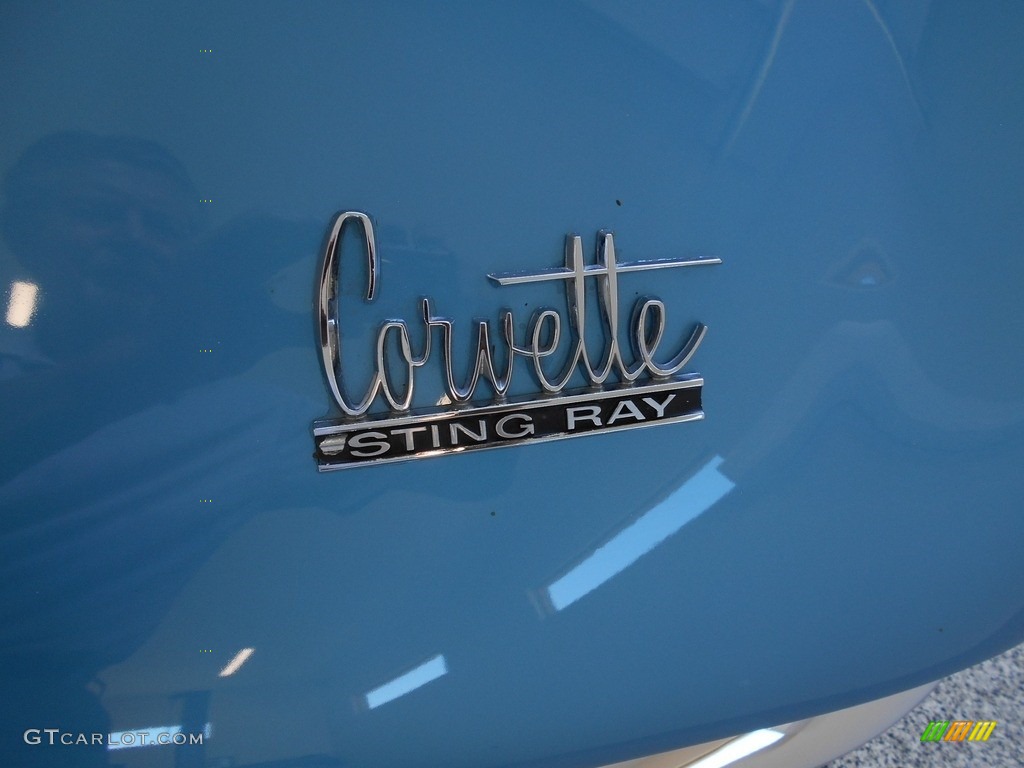 1967 Chevrolet Corvette Convertible Marks and Logos Photo #138912291