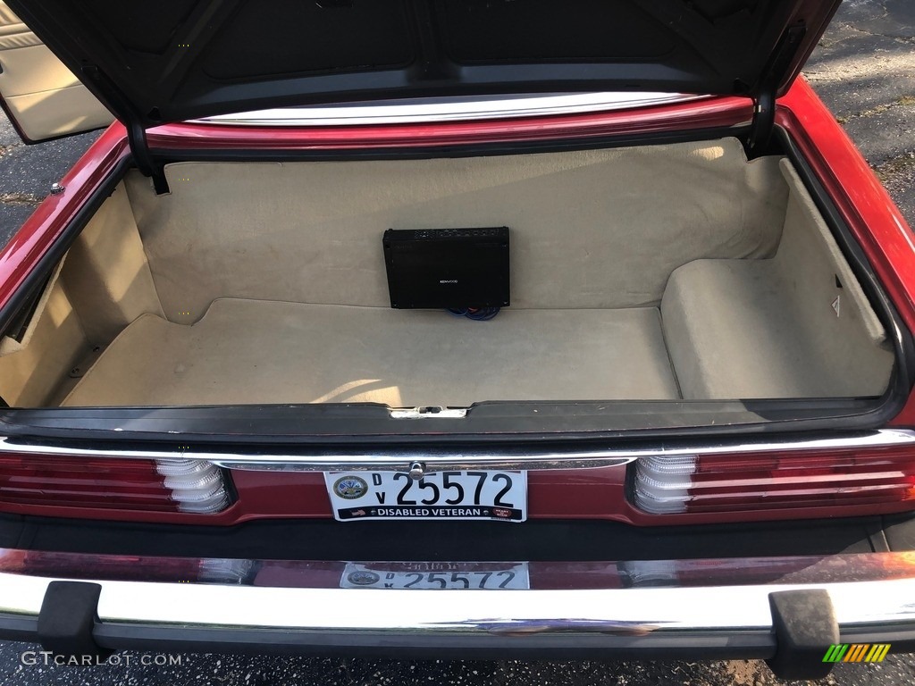 1985 Mercedes-Benz SL Class 380 SL Roadster Trunk Photo #138913319