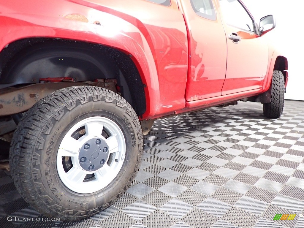 2008 Colorado LS Extended Cab 4x4 - Victory Red / Medium Pewter photo #13