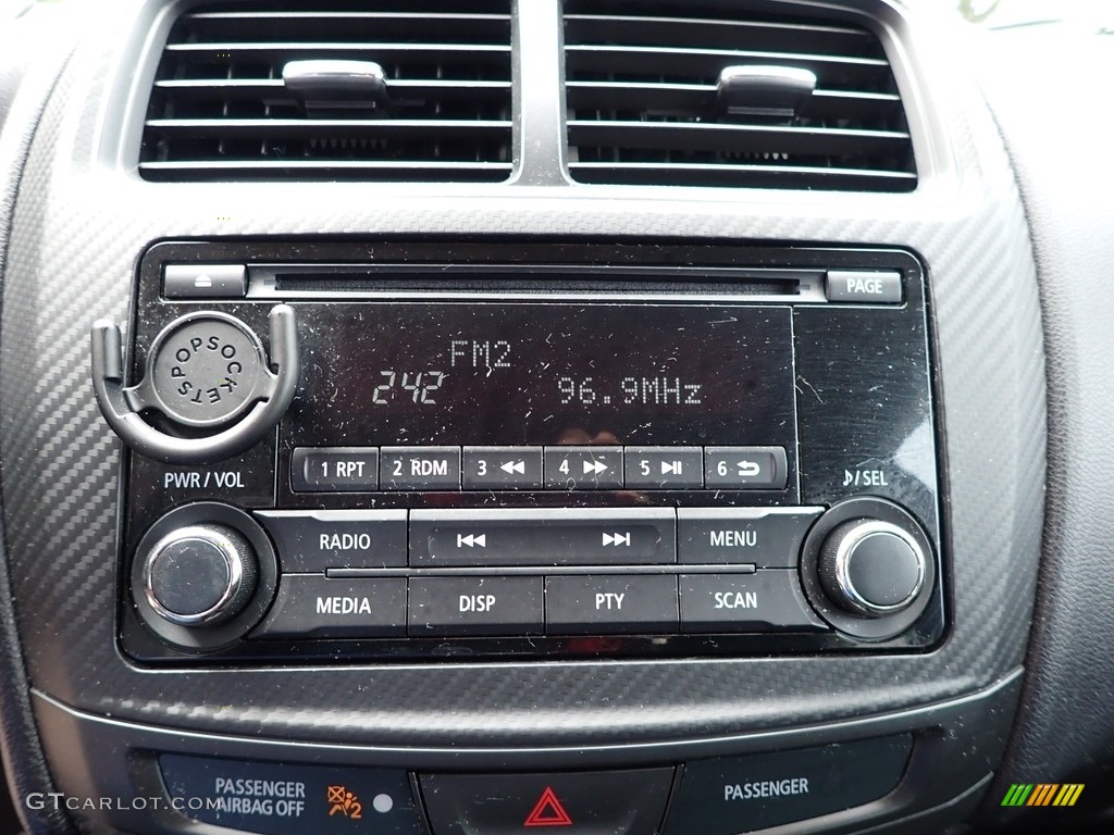2015 Mitsubishi Outlander Sport ES Controls Photo #138916697