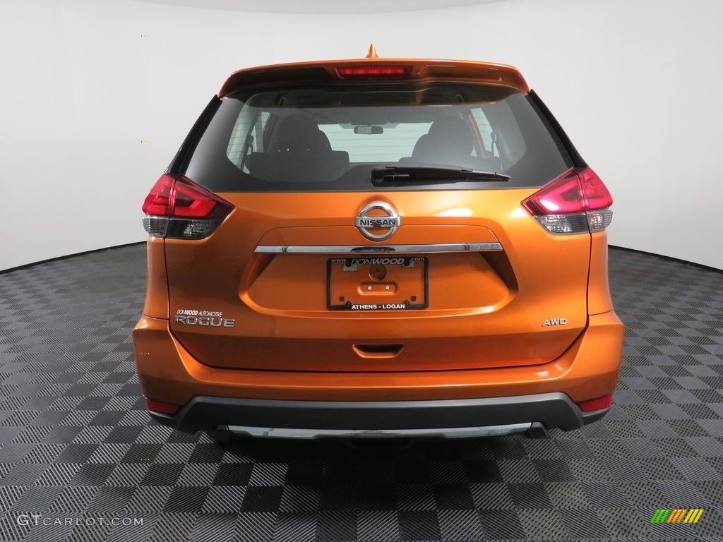 2017 Rogue S AWD - Monarch Orange / Charcoal photo #12