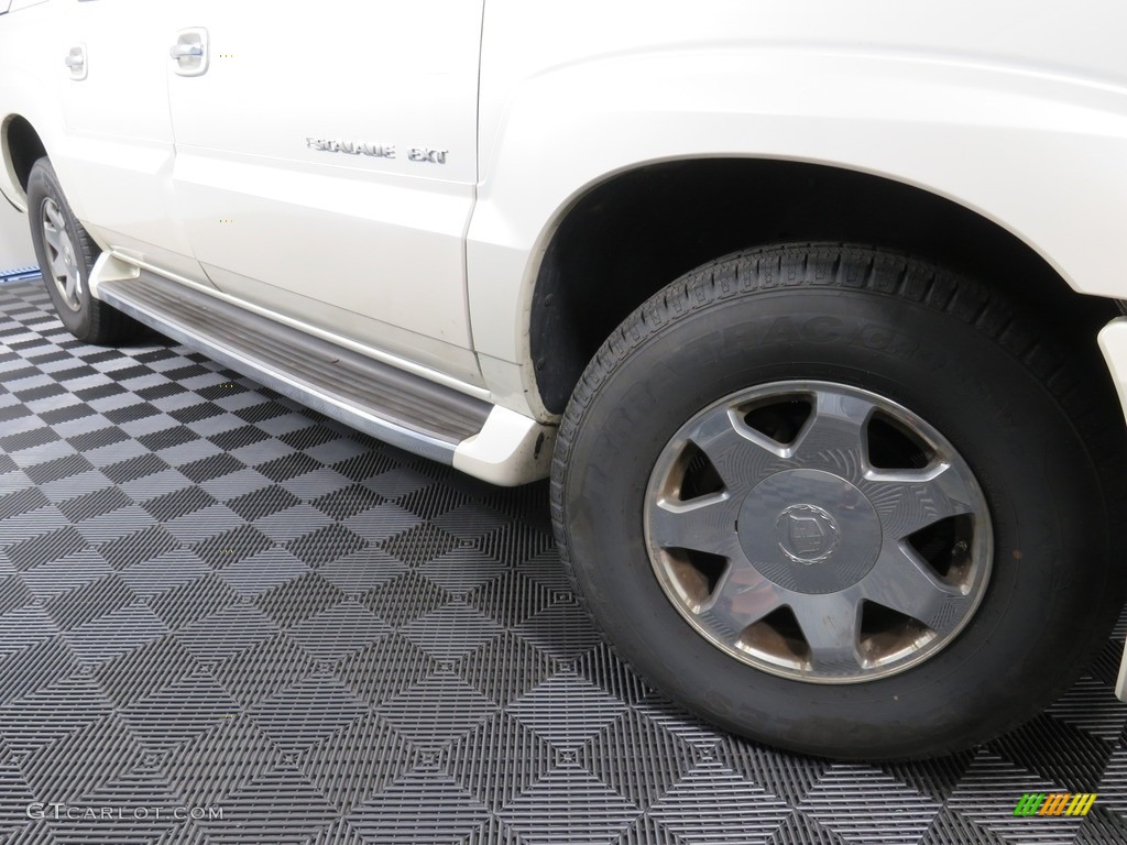 2004 Escalade EXT AWD - White Diamond / Shale photo #5