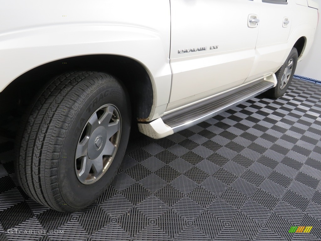 2004 Escalade EXT AWD - White Diamond / Shale photo #9