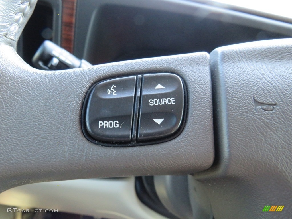 2004 Escalade EXT AWD - White Diamond / Shale photo #22