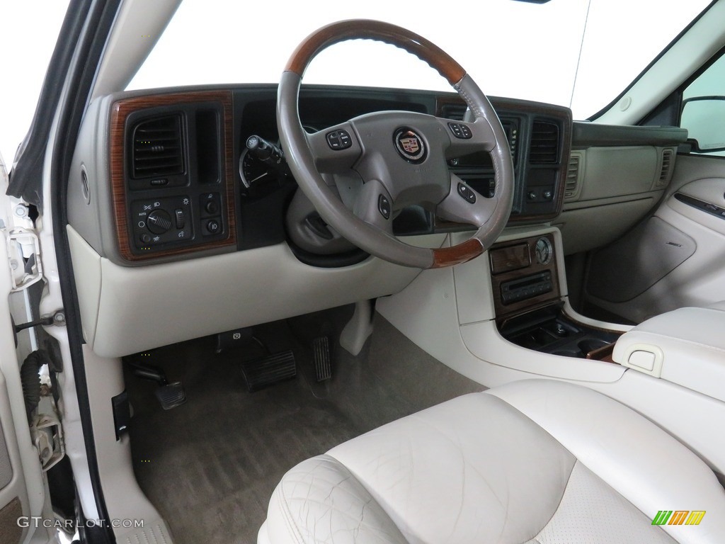 2004 Escalade EXT AWD - White Diamond / Shale photo #29
