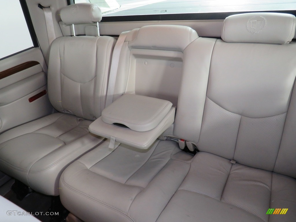 2004 Escalade EXT AWD - White Diamond / Shale photo #30