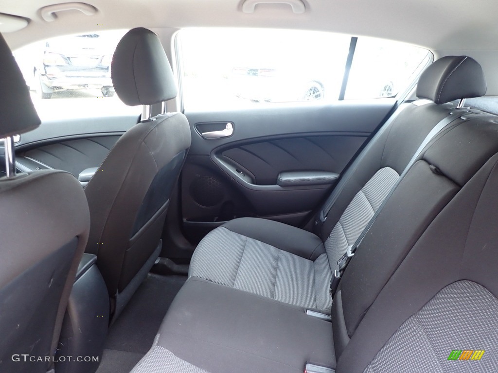 2017 Kia Forte5 LX Rear Seat Photos